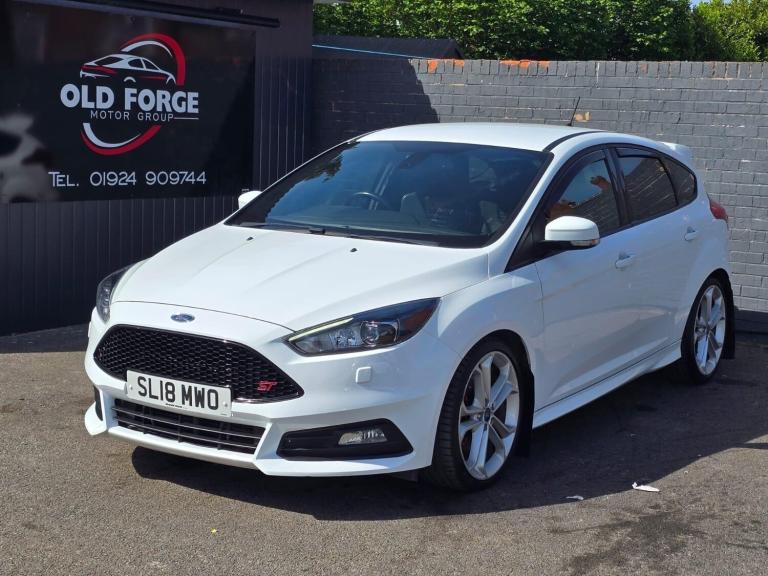  Ford Focus 2.0T EcoBoost ST-3 Euro 6 (s/s) 5dr Petrol Manual