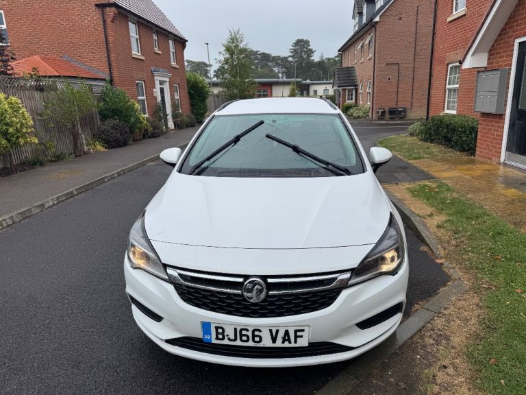 Vauxhall, ASTRA, Estate, 2016, Manual, 1598 (cc), 5 doors