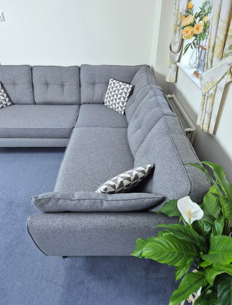 DFS French Connection Zinc 2 Piece 2 Arm Corner Sofa in Grey RRP £1839 *FREE LOCAL DELIVERY*
