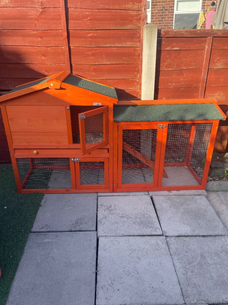 Rabbit hutch