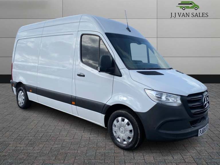 Mercedes-Benz Sprinter 2.1 314 CDI Premium Panel Van 5dr Diesel Manual FWD L2 H2 Euro 6 (s/s) (14...