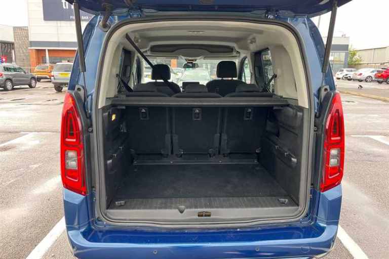2022 Vauxhall Combo Life 1.5 Turbo D SE 5dr MPV DIESEL Manual