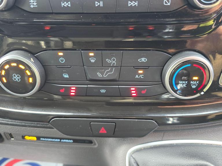 2022 Ford Transit Custom 2.0 EcoBlue 130ps Low Roof Limited Van PANEL VAN DIESEL Manual