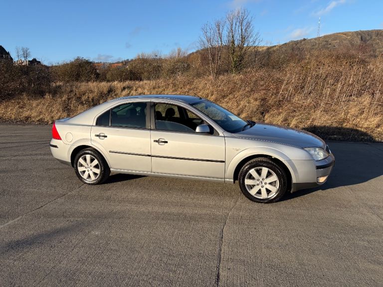 2005 FORD MONDEO 1.8 SILVER EDITION very low miles in excellent condition looks drives fantastic 