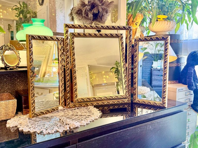 Vintage Gold Three-Panel Dressing Table Mirror