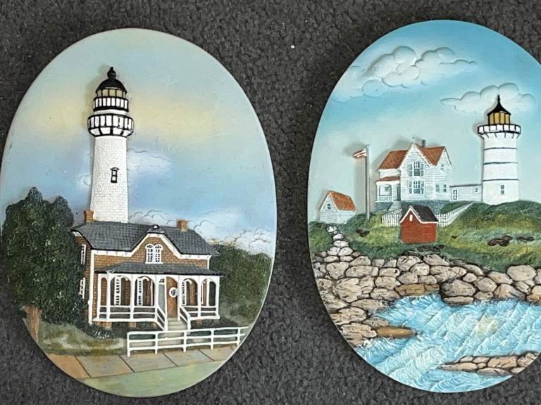 Free: 2 Lighthouses: Simmons and Cape Neddick.