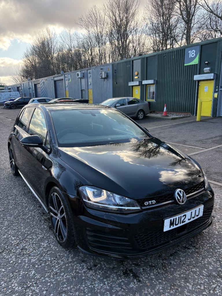 Volkswagen, GOLF, Hatchback, 2015, Semi-Auto, 1968 (cc), 5 doors