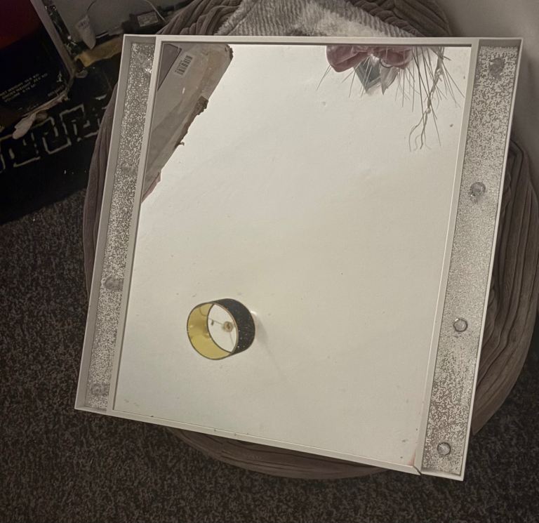 Square Light-Up Mirror with LED Bulbs – Good Condition