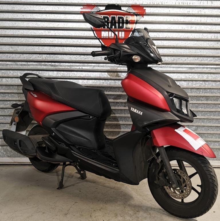2025 74 YAMAHA RayZR 125 LCG125 SCOOTER RED TRADE SALE LEARNER LEGAL 15K NEW MOT