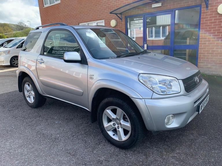 2005 Toyota RAV4 2.0 VVT-i XT-R SUV 3dr Petrol Automatic 4WD (218 g/km  147