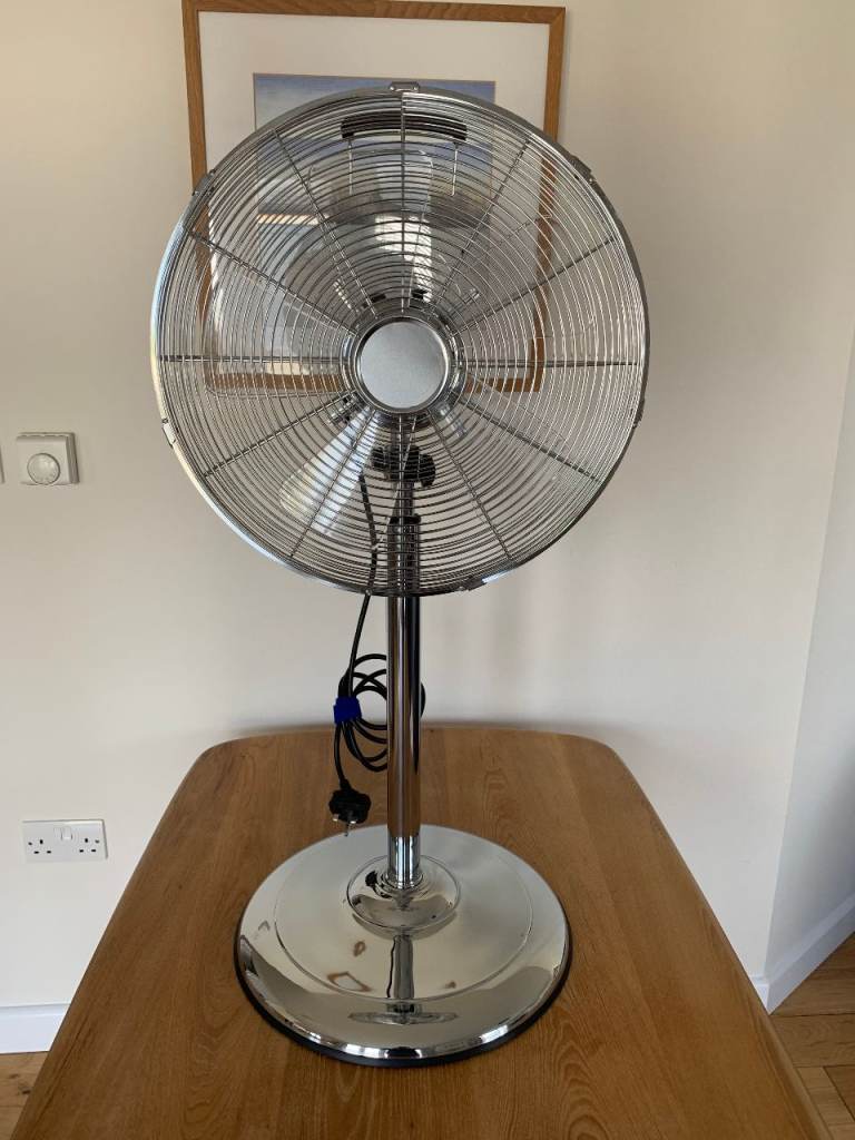 Dunelm 16" Chrome Height Adjustable 3-Speed Rotating Pedestal Fan
