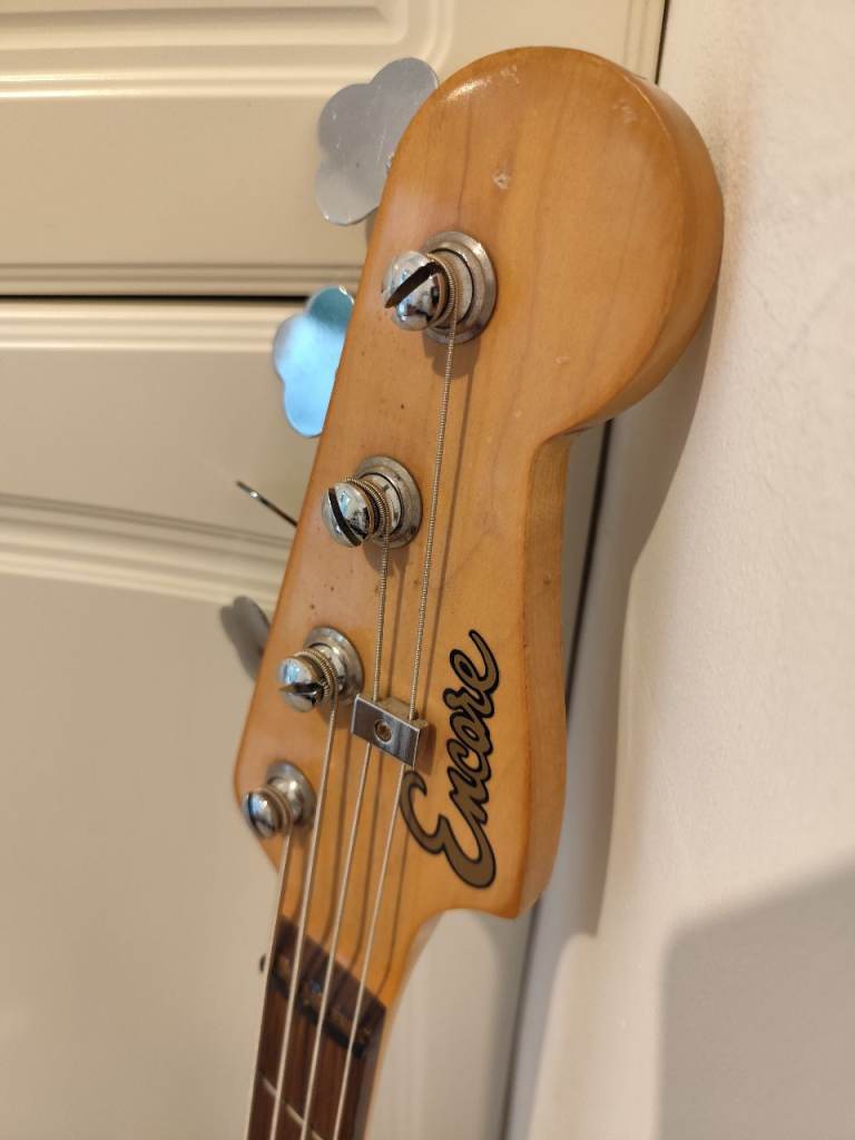 Encore Bass Guitar - Gloss Black