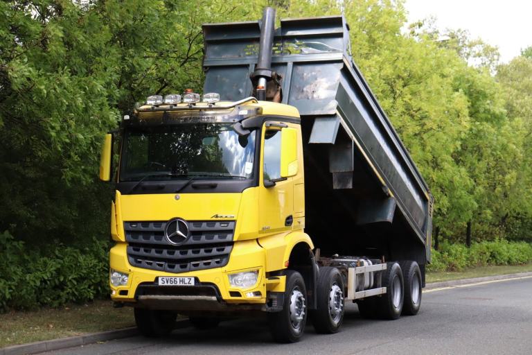 MERCEDES AROCS 3242 8X4 THOMPSON STEEL TIPPER (2016)