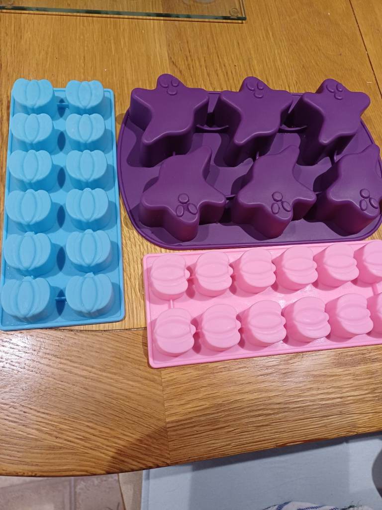 Halloween moulds , ghosts and pumpkins 🎃 