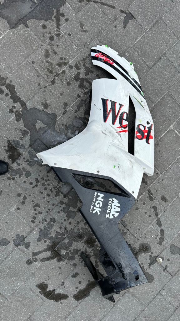 Kawasaki ninja zx-7r west replica race fairing panel