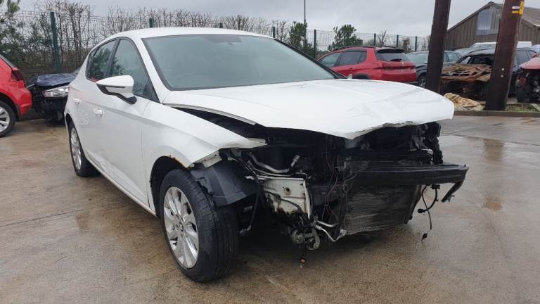 **For breaking** Seat Leon SE, 1.6 Tdi diesel 5 speed (2014).