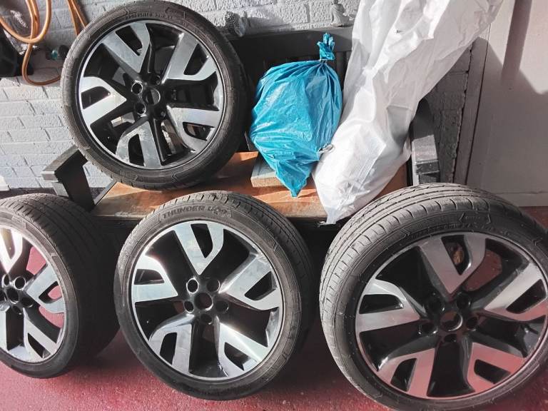 18 inch wheels with very good tyres