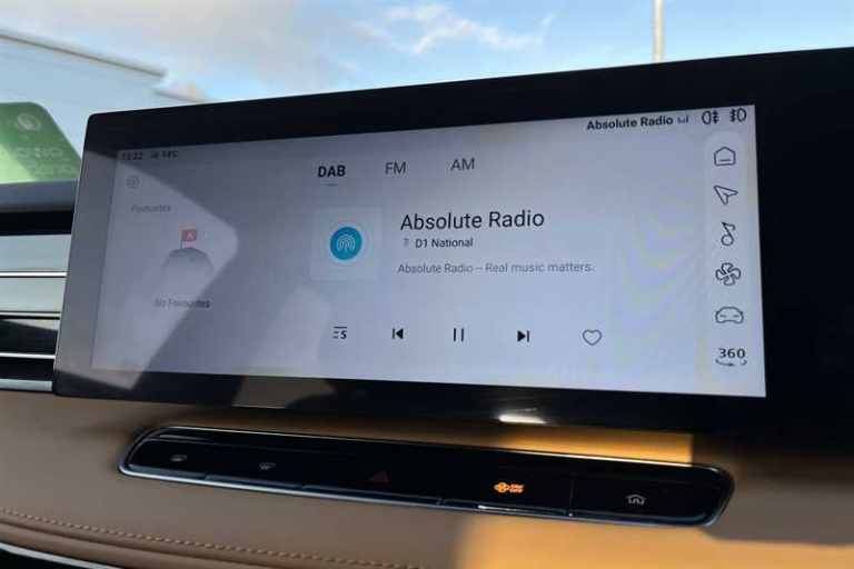 2025 MG MG HS 1.5 T-GDI 24.7kWh Trophy SUV 5dr Petrol Plug-in Hybrid Auto Euro 6 (s/s) (2 SUV Hyb...