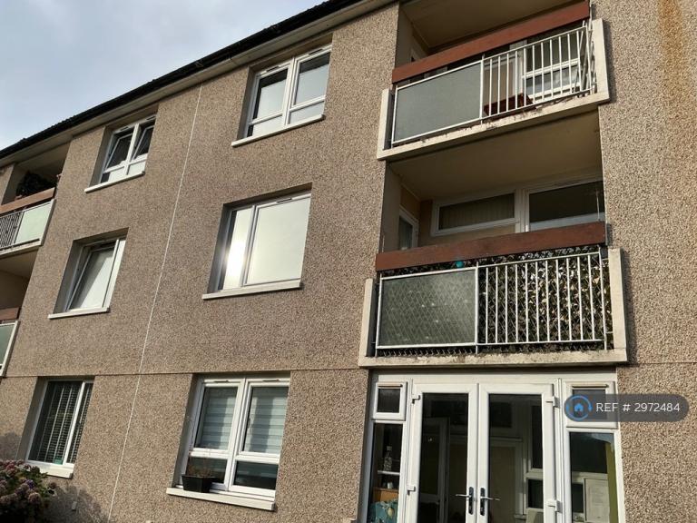 2 bedroom flat in Holmhead Road, Glasgow, G44 (2 bed) (#2972484)
