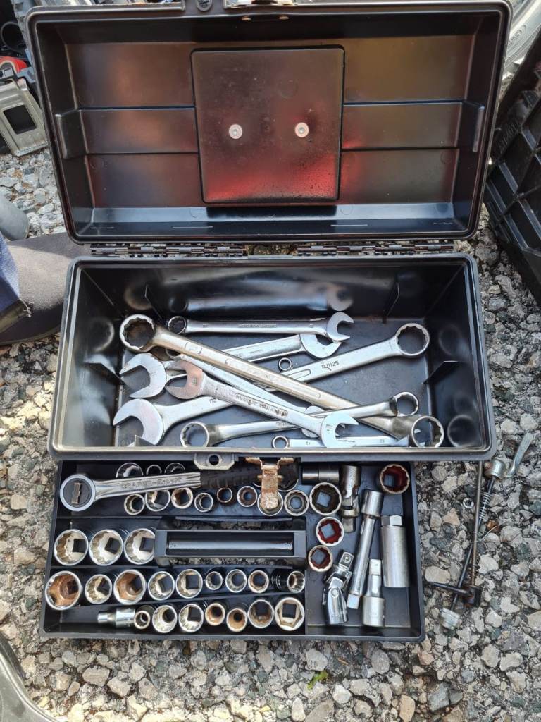 Joblot of spanners and sockets 
