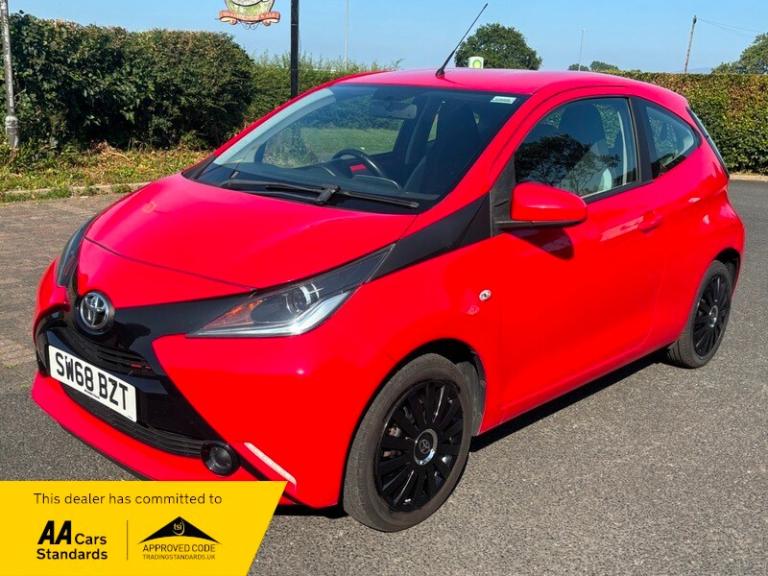 Toyota AYGO VVT-I X-PLAY ONLY 68k BRIGHT RED WITH BLACK CONTRASTS