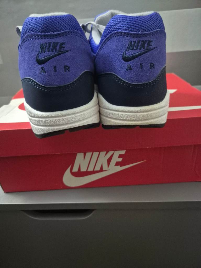 Ultra rare NIKE AIRMAX 1 PERSIAN VOILETS size 9 DEAD STOCK 12 years old never worn   