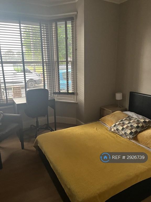 1 bedroom in Kensington Road, Reading, RG30 (#2926739)