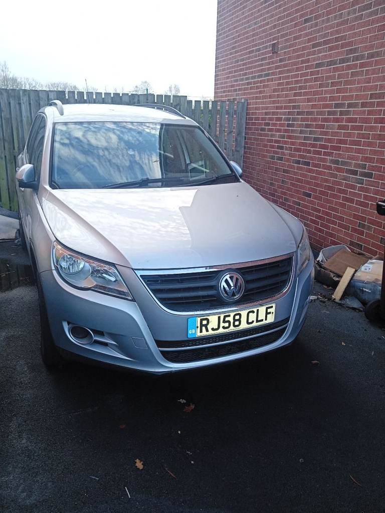 2008 VW Tiguan for breaking 