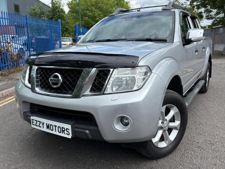 2011 Nissan Navara Double Cab Pick Up Tekna 2.5dCi 190 4WD Auto PICK UP Diesel Automatic