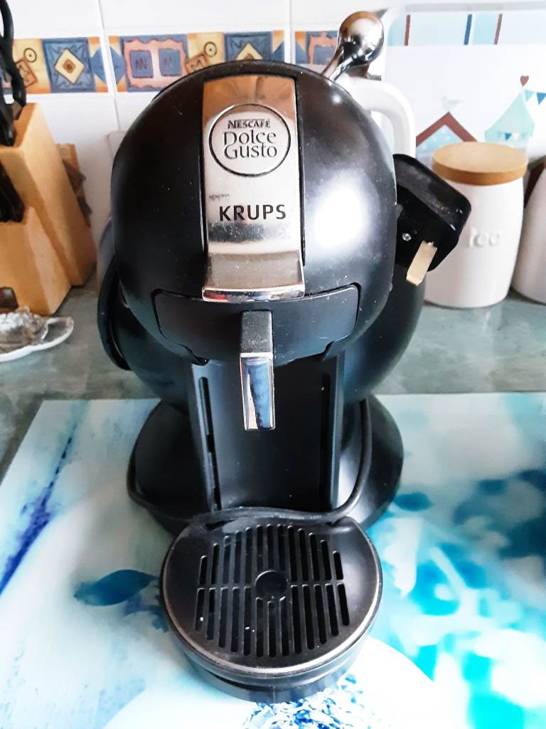 Krups Nescafé Dolce Gusto Coffee Machine - Black, Good Condition