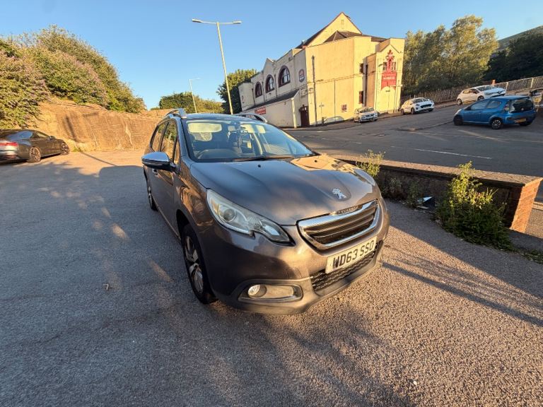 Peugeot, 2008, Hatchback, 2013, Manual, 1199 (cc), 5 doors