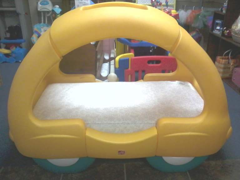 Youngsters Step 2 CAR BED or outside toy? NOT ONE IN PHOTO.