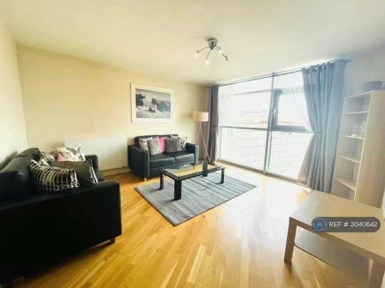1 bedroom flat in Altolusso, Cardiff, CF10 (1 bed) (#3040642)