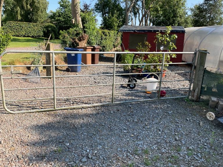 Farmers steel gate