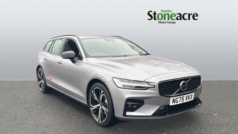 2025 Volvo V60 Plus, B4 Mild hybrid, Petrol, Dark ESTATE Petrol/Electric Hybrid Automatic