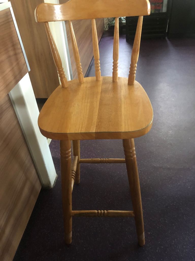 Wooden stool chair