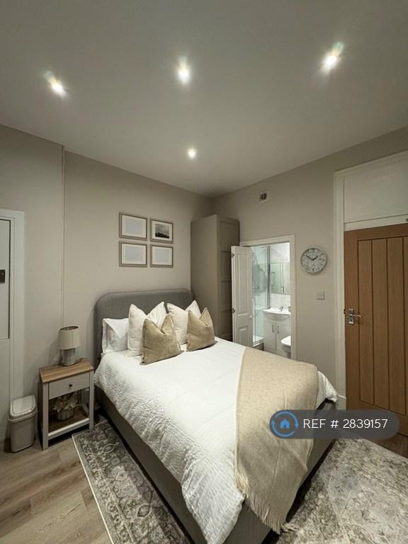 Studio flat in Aberfeldy St, Glasgow, G31 (#2839157)