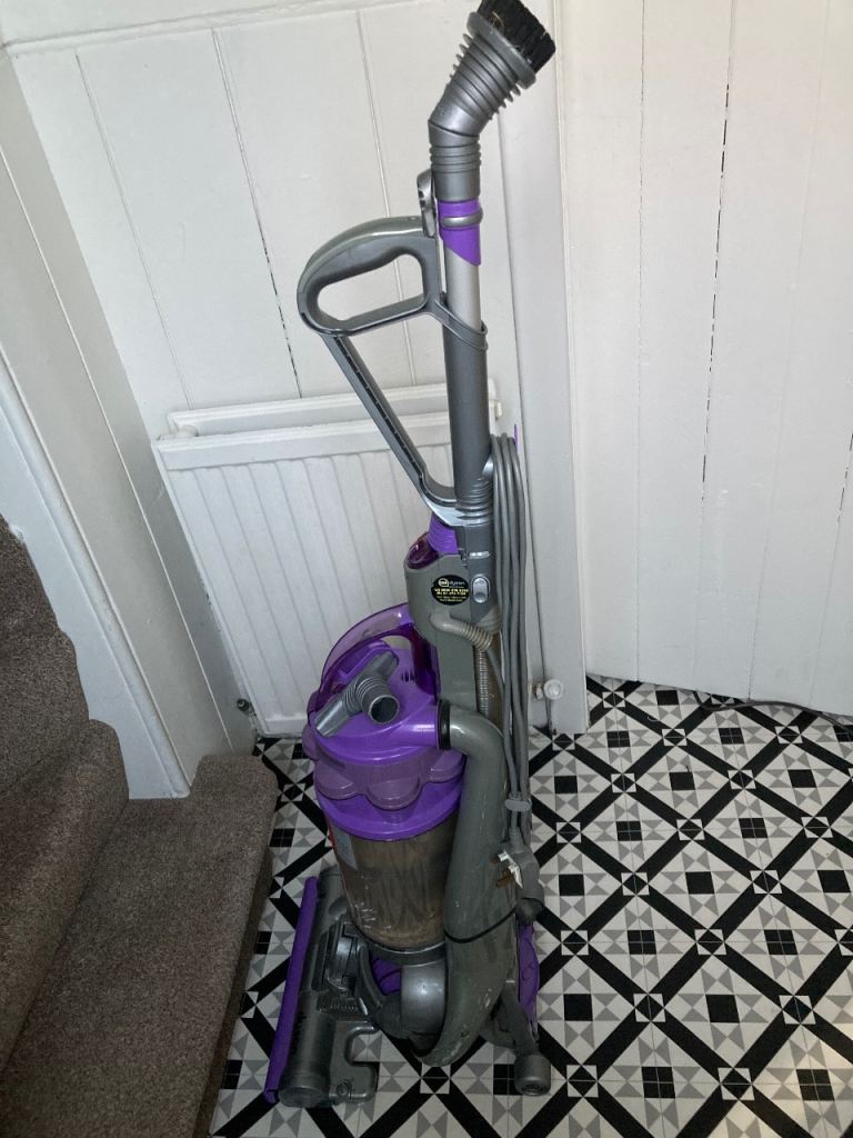 DC15 Dyson vacuum- hard floor only