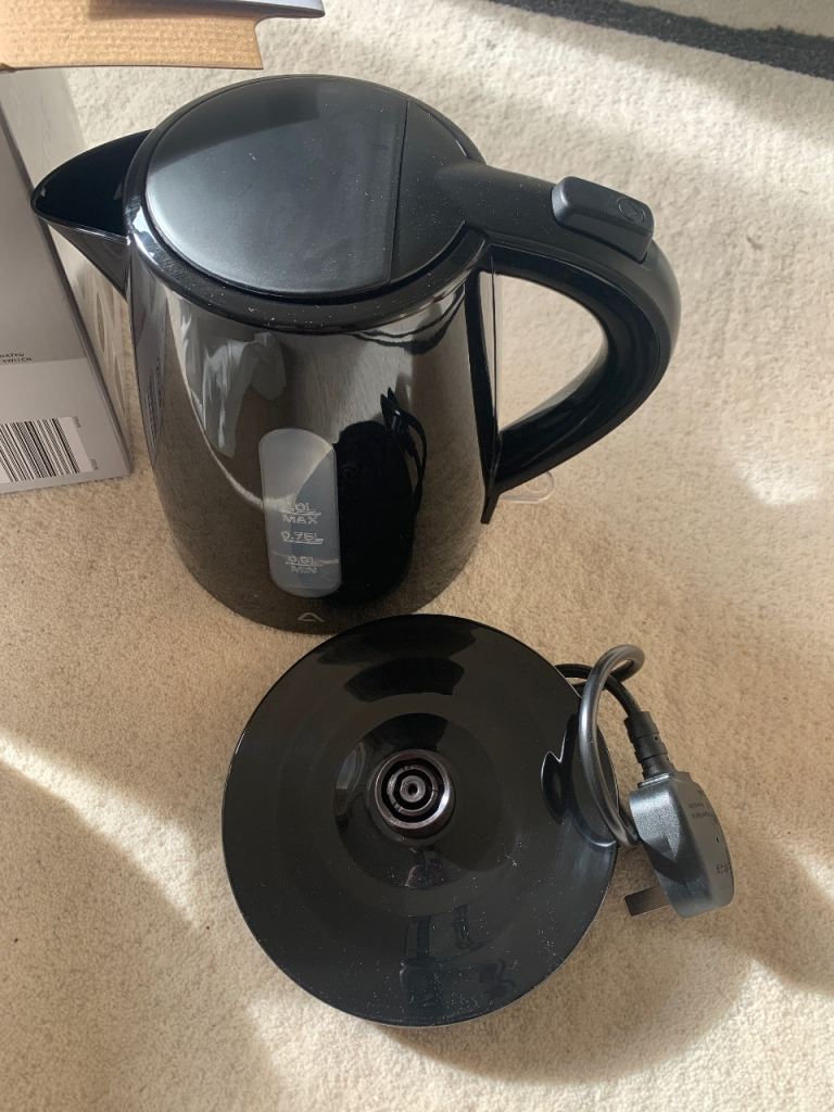 New in box black kettle