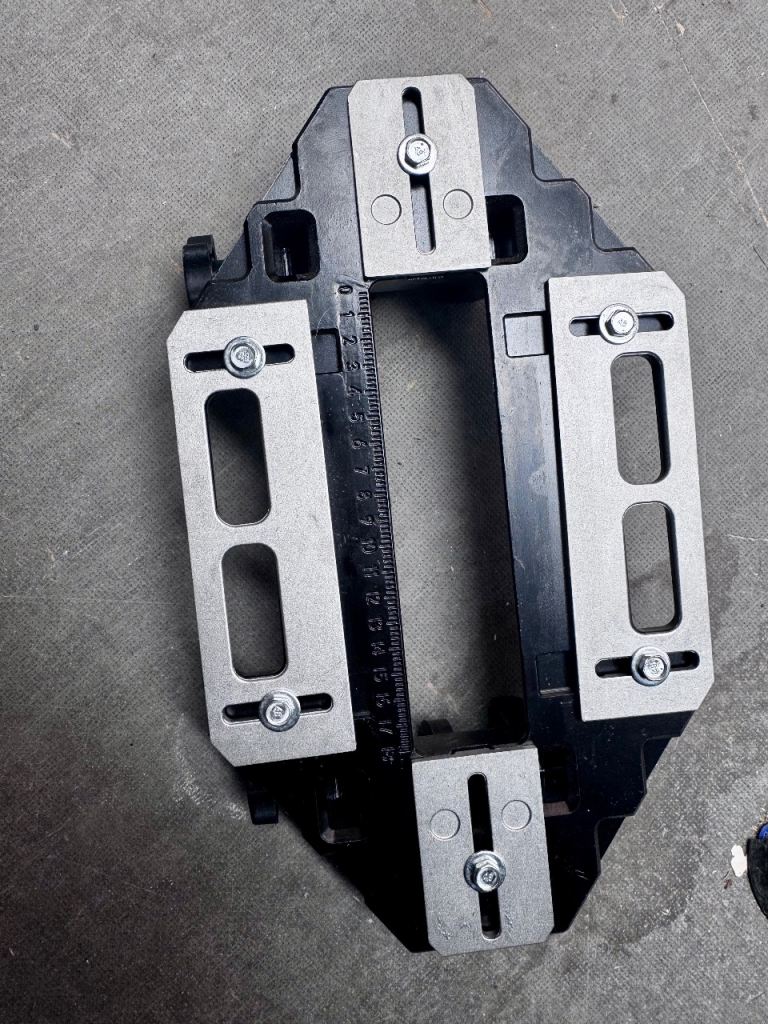 Door hinge slotter