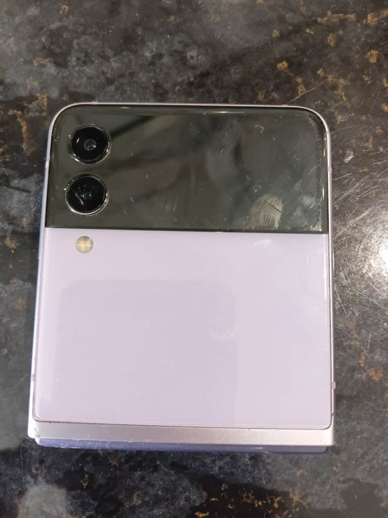 Samsung galaxy z3 flip