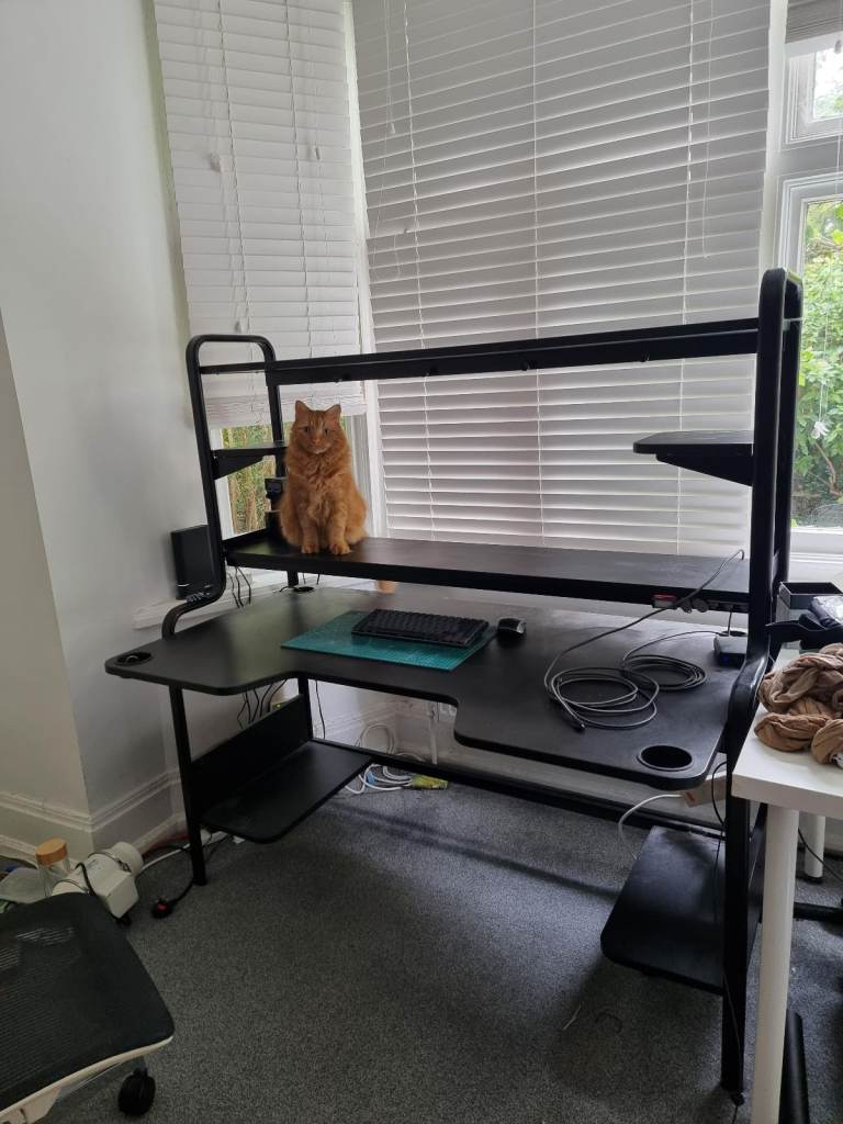 FREDDE Gaming desk, black, (Ikea) 