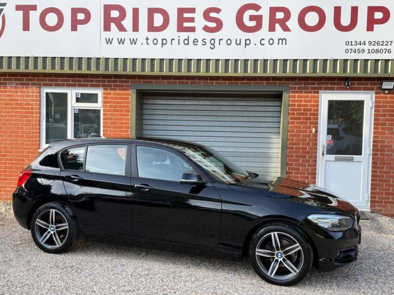 2016 BMW 1 Series 118i [1.5] Sport 5dr [Nav] HATCHBACK PETROL Manual