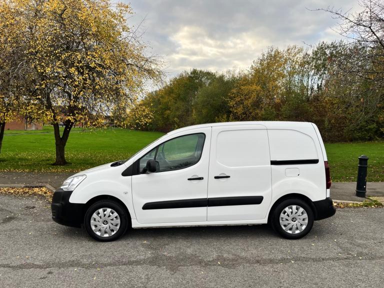 2018 68 PEUGEOT PARTNER 1.6 BLUEHDI 651 SE L1 H1 WHITE PANEL VAN 1 OWNER FSH