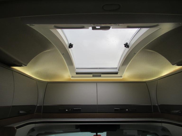 Auto Trail Tracker FB