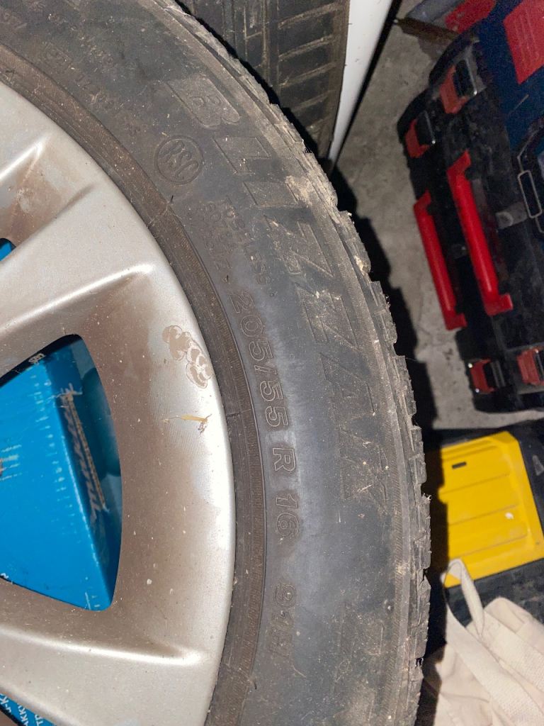 BMW Alloy Wheels & Tyres – Set of 4 – 16” (205/55 R16)