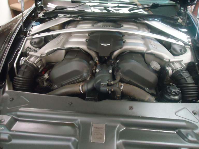 ASTON MARTIN DB9 5.9 2007