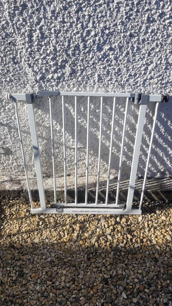 Baby gate 