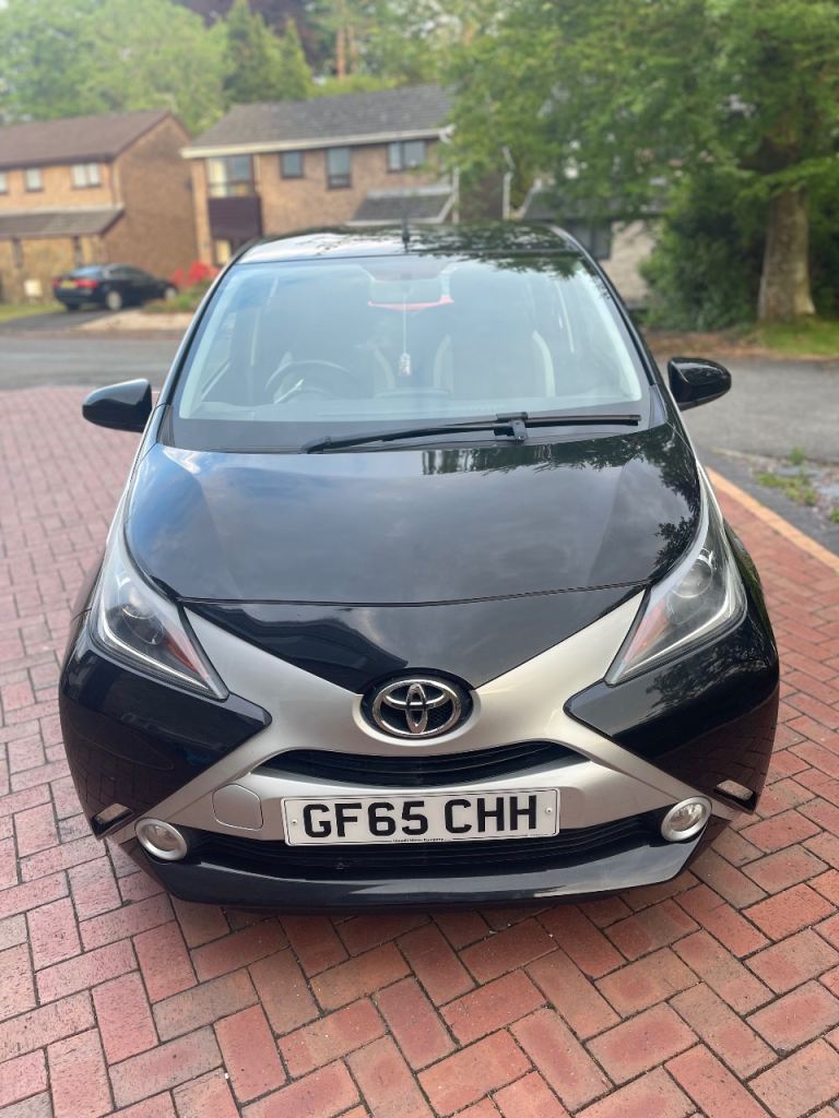 Toyota, AYGO, Hatchback, 2015, Manual, 998 (cc), 5 doors