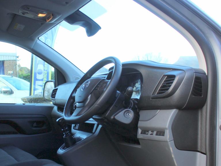 2022 Vauxhall Vivaro 1.5 Turbo D 2900 Dynamic Panel Van 6dr Diesel Manual L1 H1